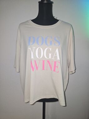 ZELOS Cream Tee with Blue, White & Pink Graphic